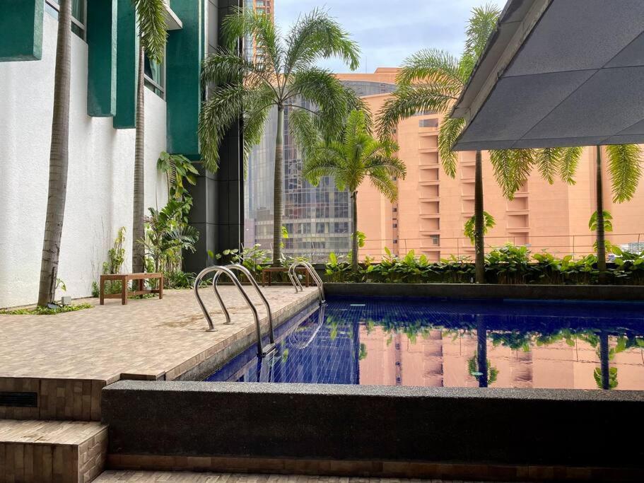 Апартаменты Spacious 3R,2R,Studio 5Min Walk To Time Square,Lalaport, Pool,Gym,Wifi Куала-Лумпур Экстерьер фото