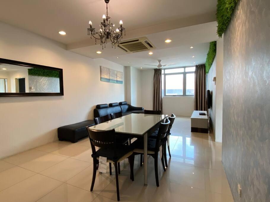 Апартаменты Spacious 3R,2R,Studio 5Min Walk To Time Square,Lalaport, Pool,Gym,Wifi Куала-Лумпур Экстерьер фото