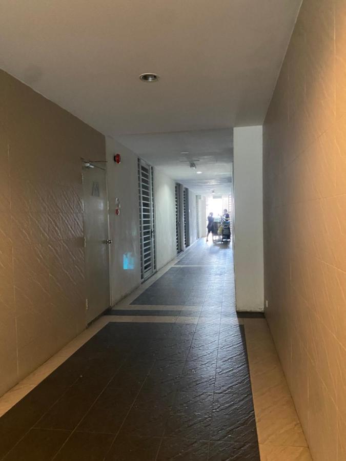 Апартаменты Spacious 3R,2R,Studio 5Min Walk To Time Square,Lalaport, Pool,Gym,Wifi Куала-Лумпур Экстерьер фото