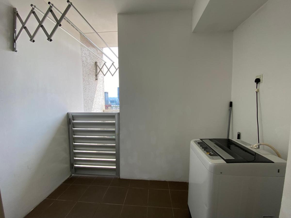 Апартаменты Spacious 3R,2R,Studio 5Min Walk To Time Square,Lalaport, Pool,Gym,Wifi Куала-Лумпур Экстерьер фото