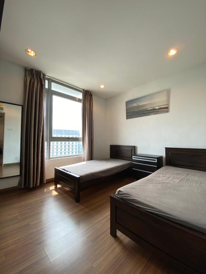 Апартаменты Spacious 3R,2R,Studio 5Min Walk To Time Square,Lalaport, Pool,Gym,Wifi Куала-Лумпур Экстерьер фото